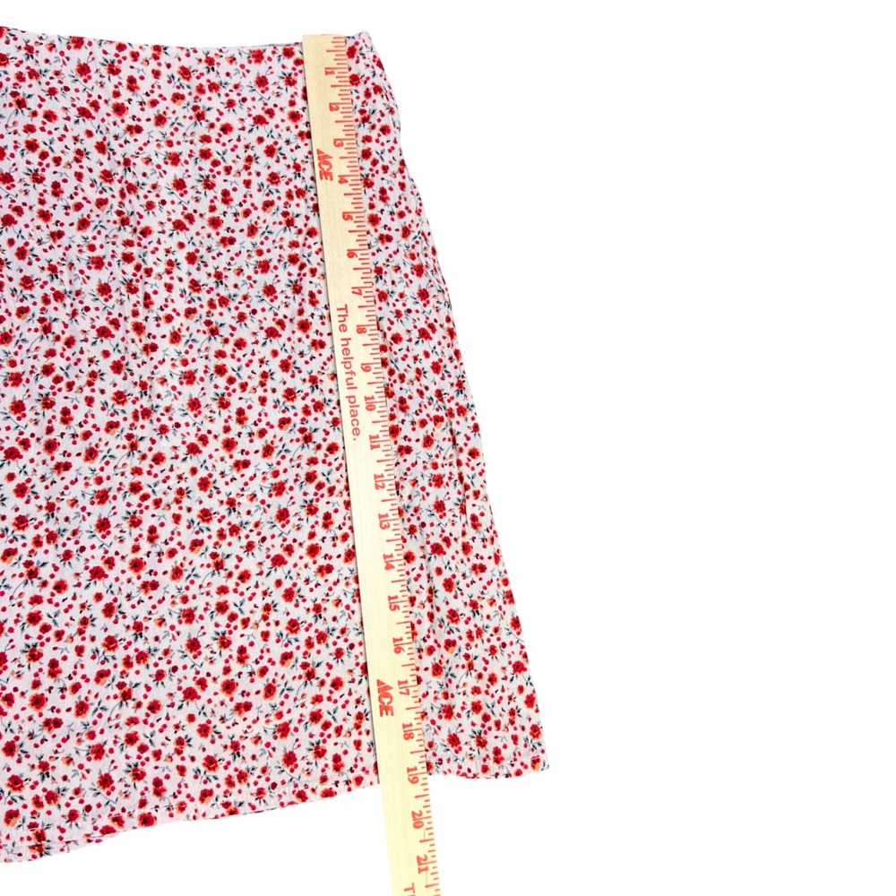 Brandy Melville Red White Ditsy Floral Mini Skirt A-Line Viscose Womens XS-Small - Picture 7 of 7